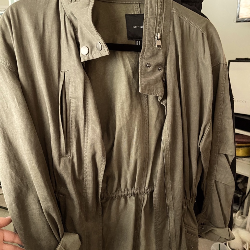 Olive green forever 21 jacket with drawstring